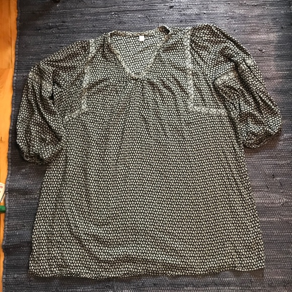 Old Navy Black and White Patterned Dress - Picture 2 of 9